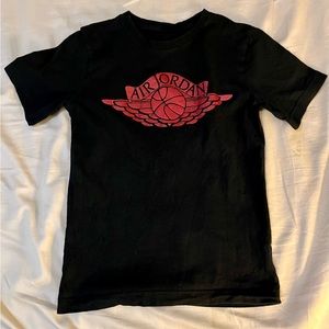 Youth Black and Red Jordan Air T-Shirt Size Medium